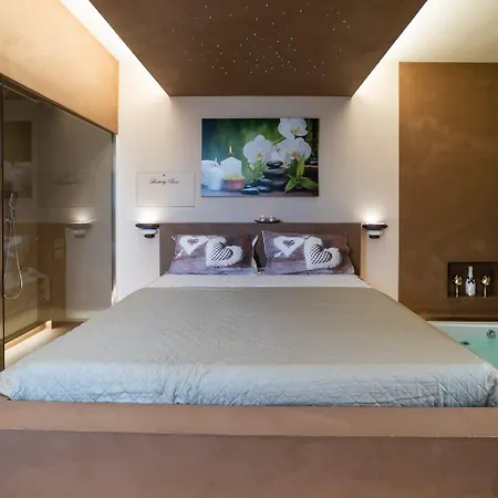 Luxury فندق مبيت وإفطار أوترانتو
